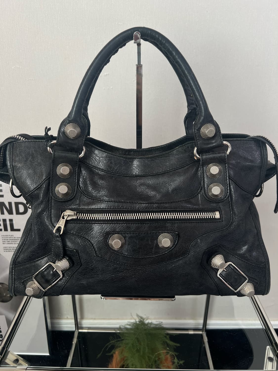 발렌시아가 모터백 상품이미지4