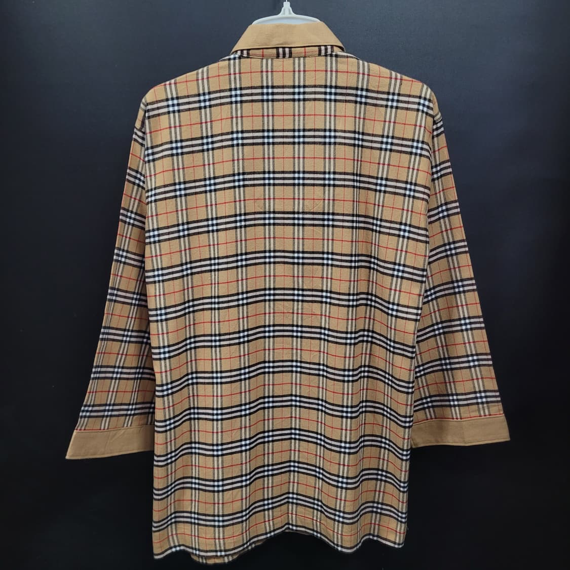 Burberry 버버리 노바체크 포켓 자수로고 빈티지 오버핏 셔츠 상품이미지4