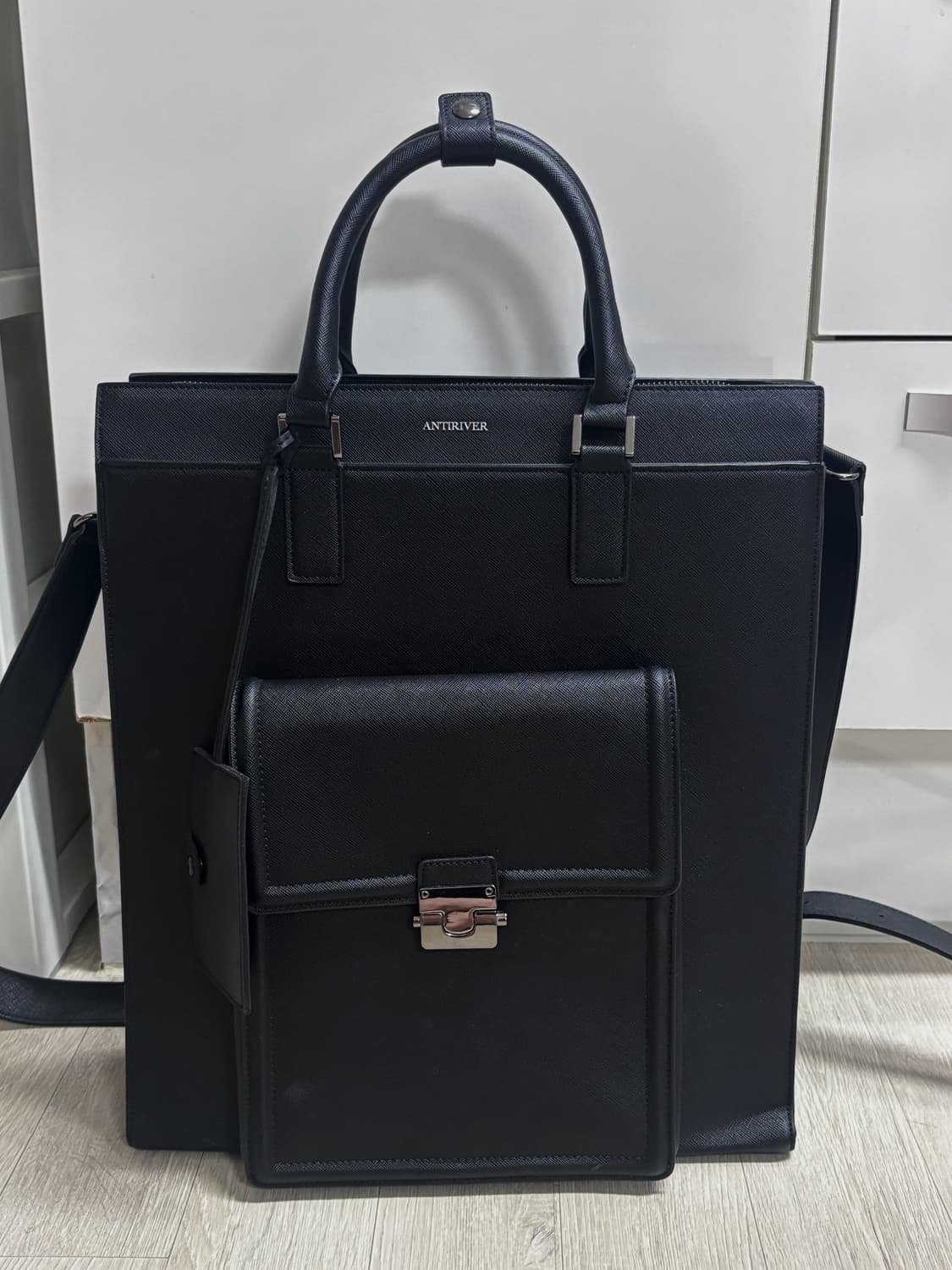 안티리버 남성 토트백 상품이미지5