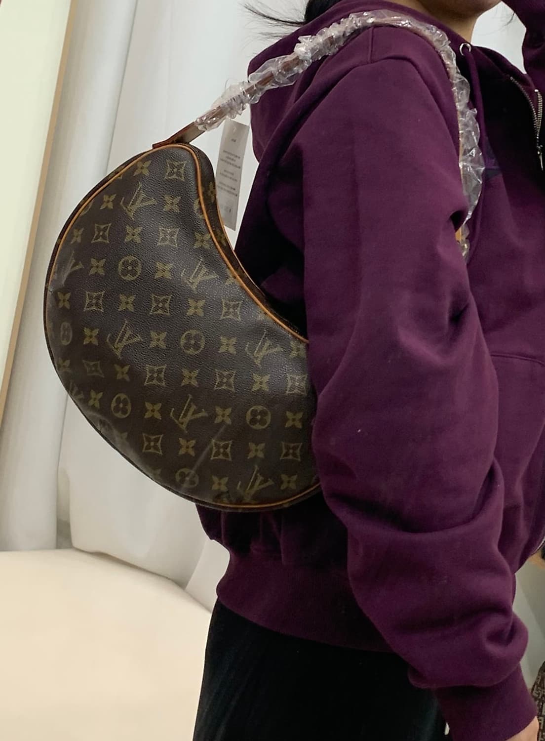 루이비통 모노그램 크루아상 MM 호보 숄더백 (정품) 상품이미지1