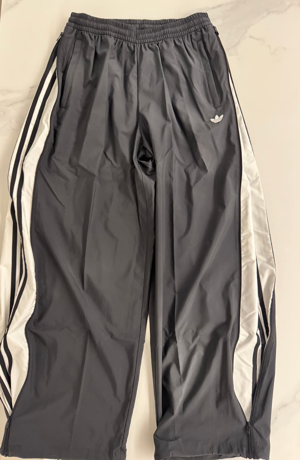 아디다스 아딜레늄 시즌3 팬츠 상품이미지1