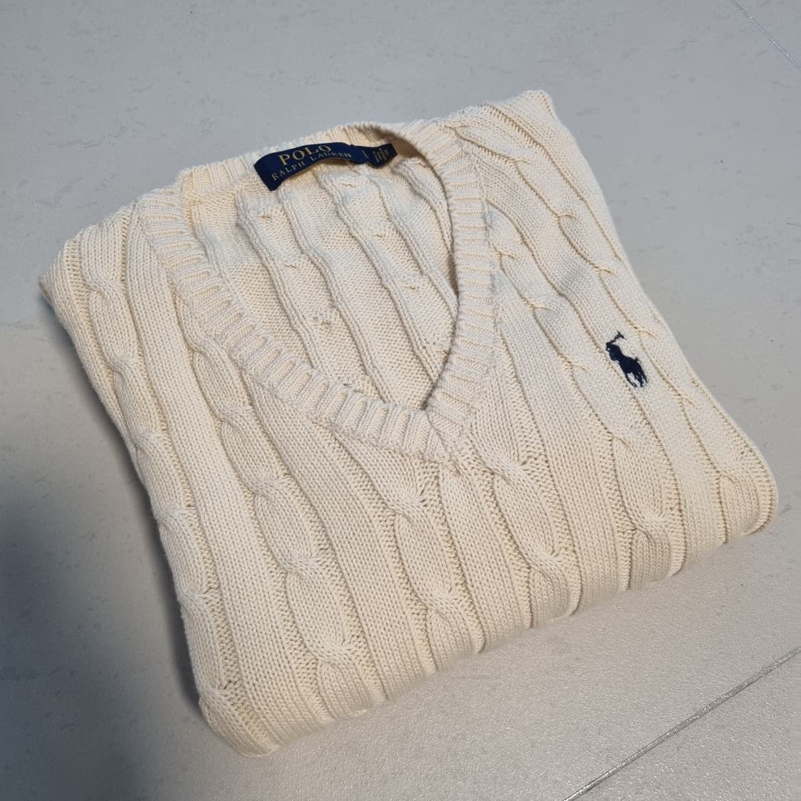 폴로 랄프로렌 브이넥 케이블 니트 아이보리 상품이미지1