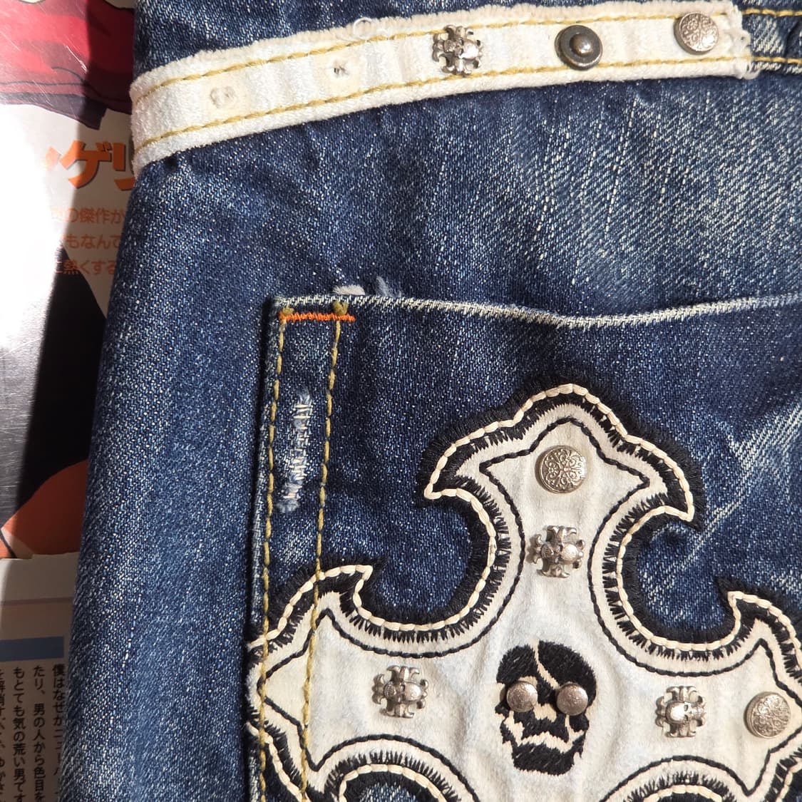 y2k 펑크 크로스 패치 스컬 스터드 데님 팬츠 상품이미지4