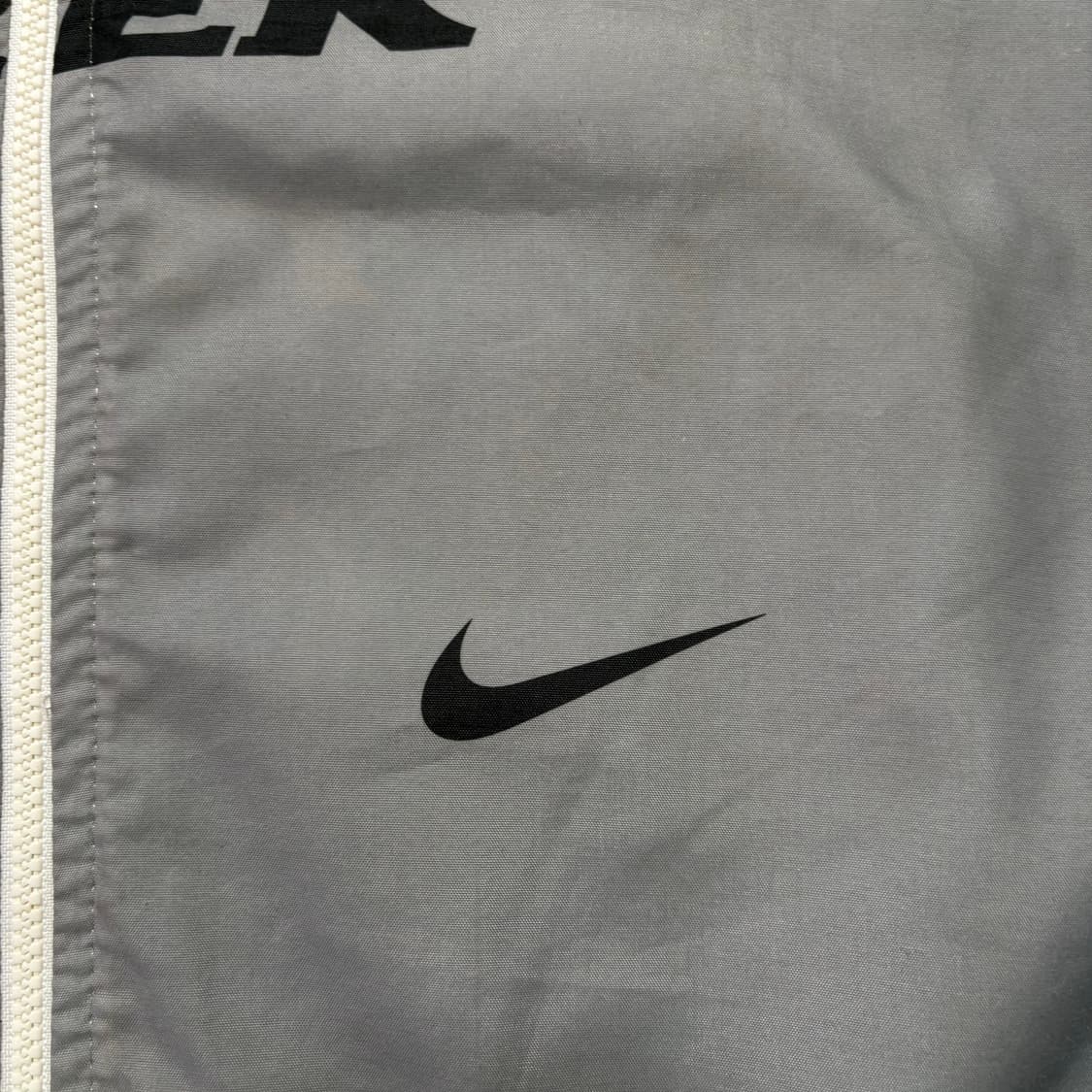 나이키 80‘s 레이싱 바람막이 상품이미지4