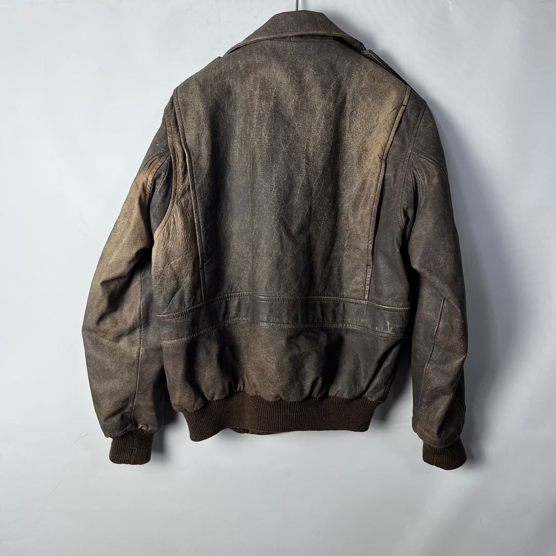 [JPN] 빈티지 패치 레더 봄버자켓 상품이미지2