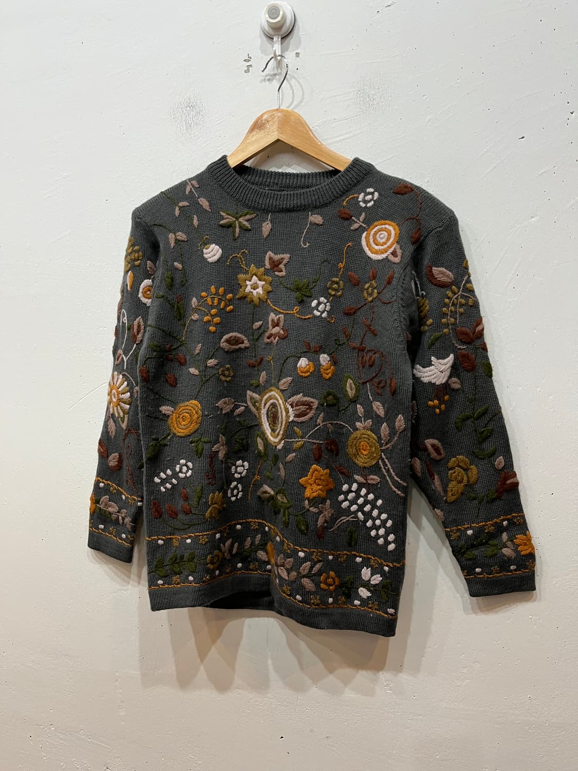 일본빈티지 아플리케 자수 퓨어울 니트 우먼즈  상품이미지1