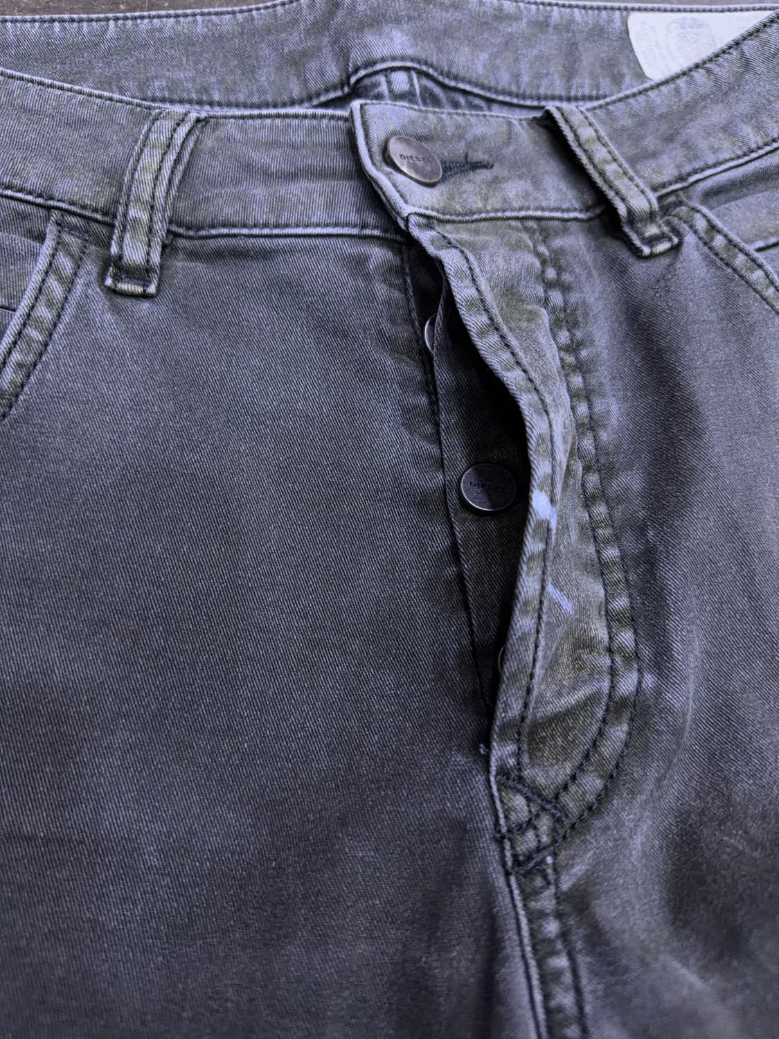 디젤 D-Bazer 빈티지 워싱 페인팅 테이퍼드핏 코튼팬츠 30 상품이미지7