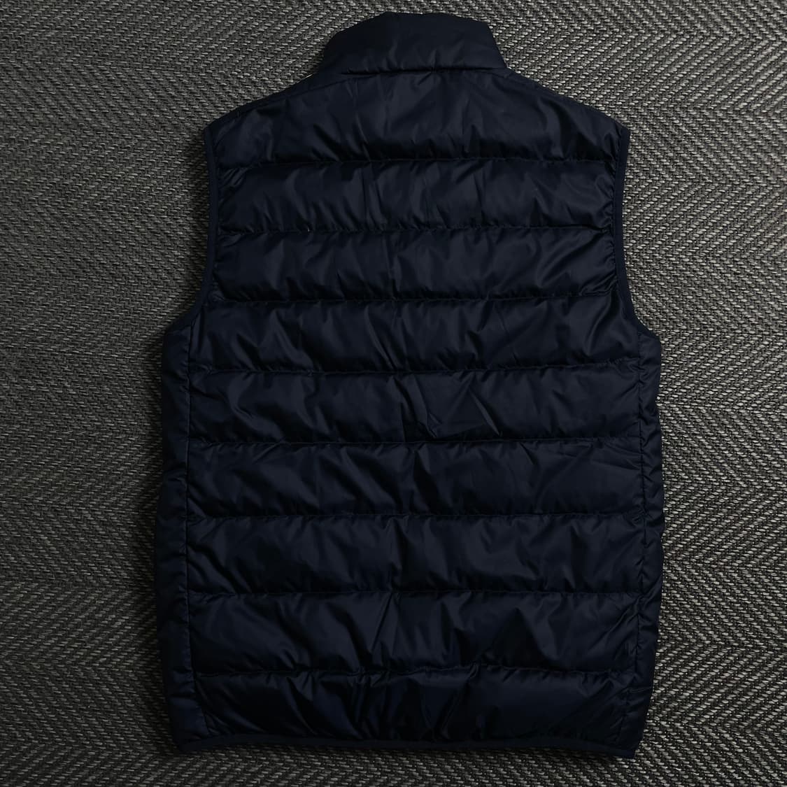 아디다스 에센셜 경량 다운 패딩 베스트 네이비y 4132 상품이미지4