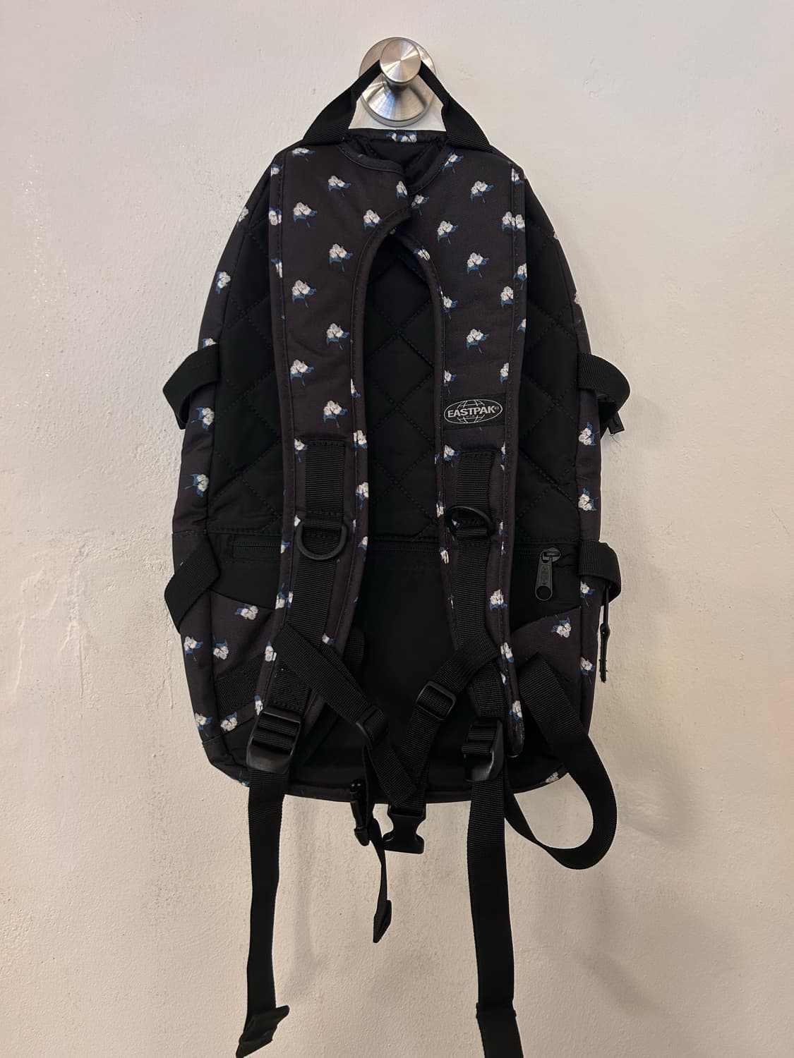 이스트팩 플로럴 백팩 상품이미지6