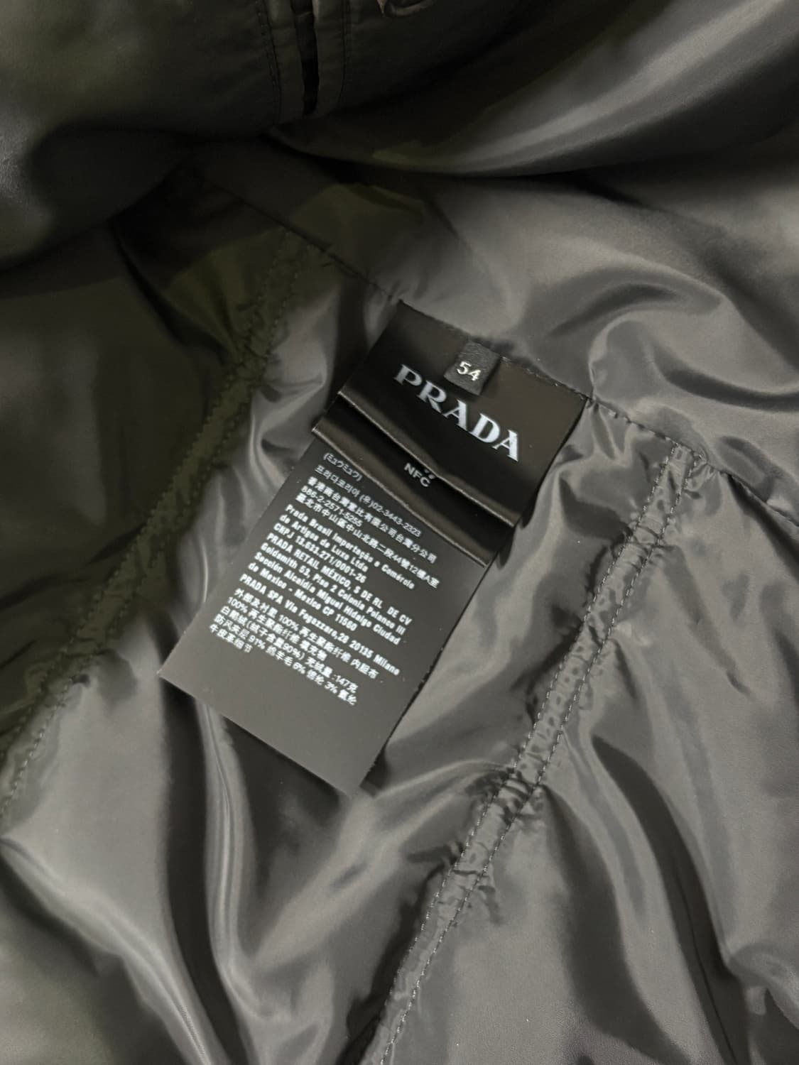 프라다 패딩 54사이즈 상품이미지5