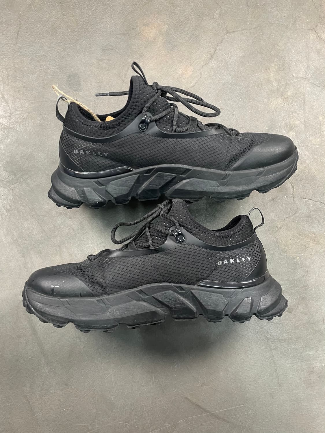 오클리 트리플 블랙 라이트 쉴드 슈즈 상품이미지4