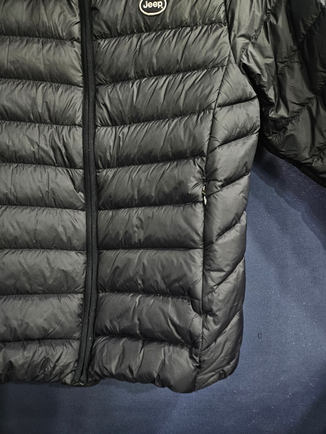 지프 블랙차콜 남성 95 덕다운 경량패딩  상품이미지6