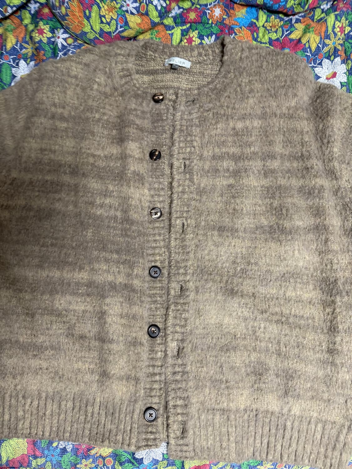 벨리에 브러시드 탐 가디건 스모크 베이지 105 상품이미지2