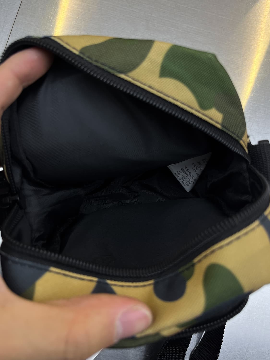 베이프 1st 카모 미니 크로스백 상품이미지7