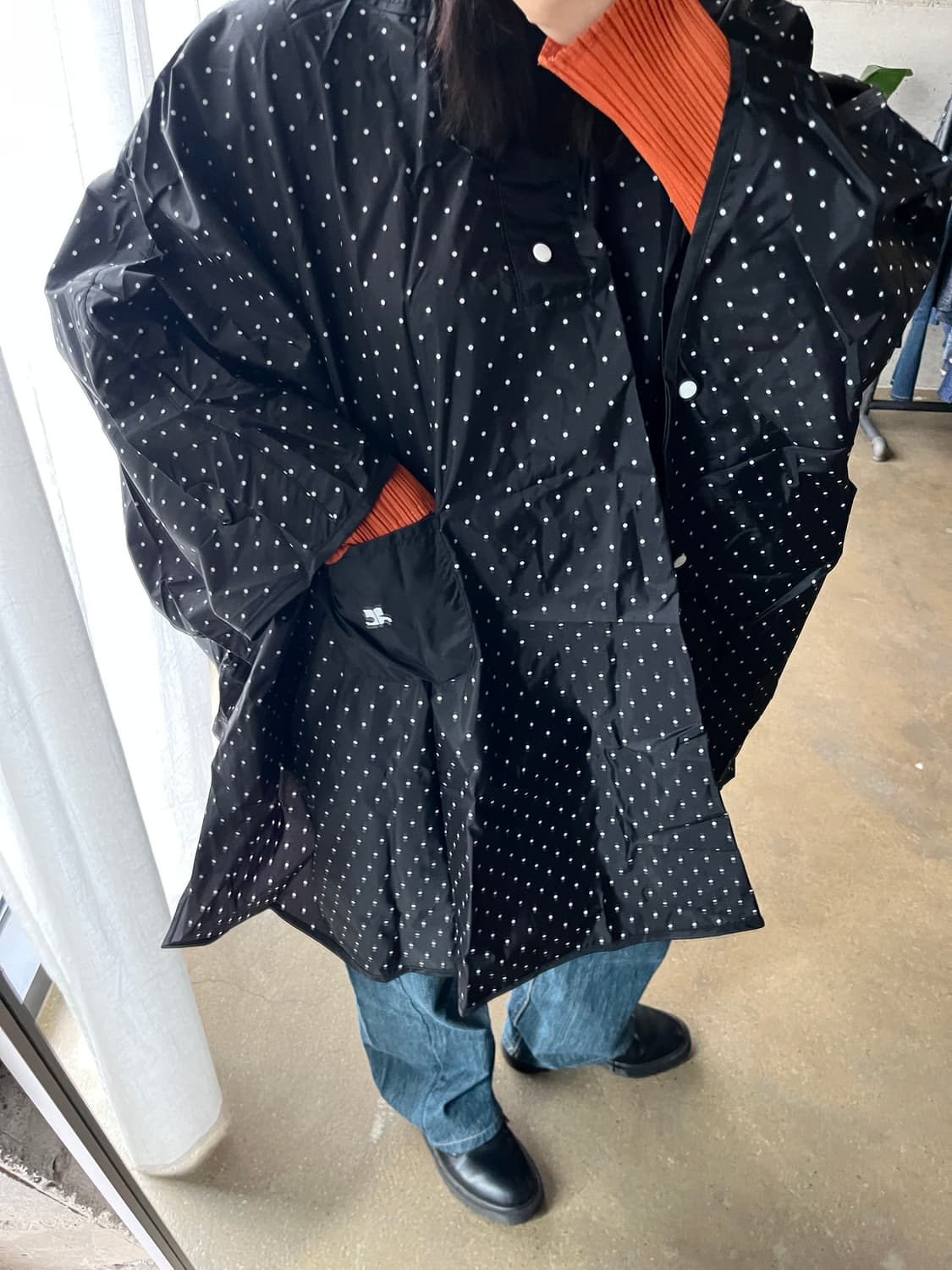 (Deadstock)00s Courreges 꾸레쥬 도트 레인코트 블랙 상품이미지4