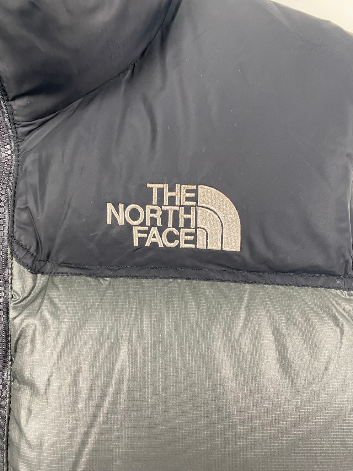 노스페이스 700 다운 검회 조끼패딩 베스트 S 상품이미지3