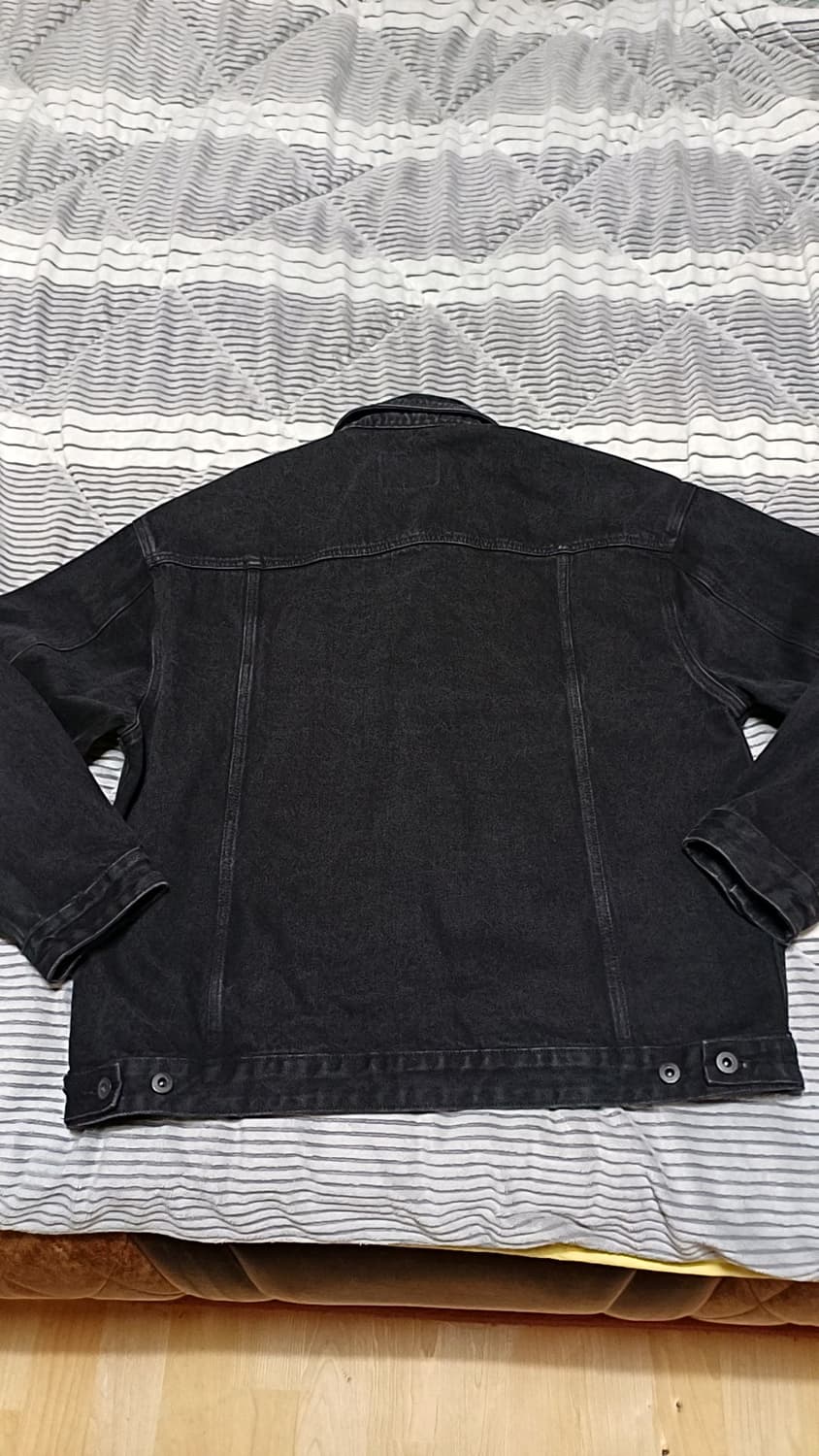 무신사 오버핏 워시드블랙 데님자켓 100 가슴65 기장69 상품이미지5