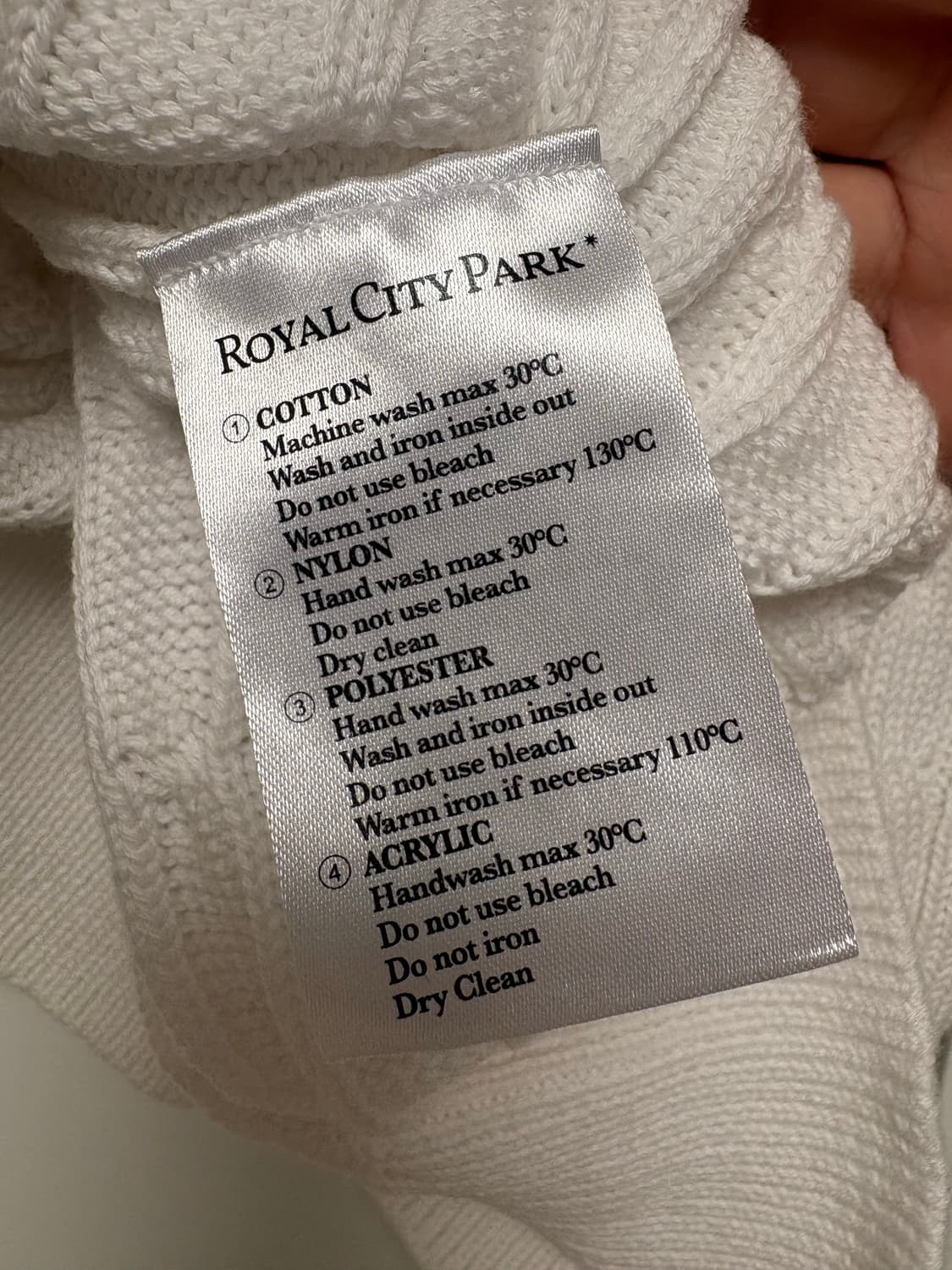 로얄시티파크 니트조끼 상품이미지5