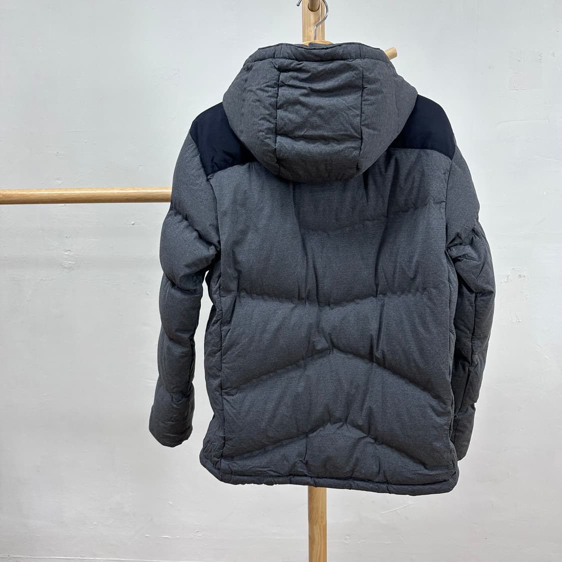 salomon 살로몬 남여공용 구스다운 패딩 점퍼 슬림핏100 J21 상품이미지4