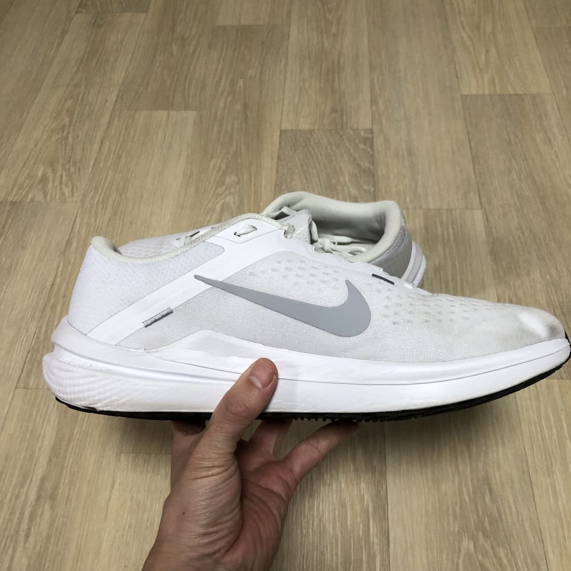 (280) 나이키 NIKE 에어 윈플로 10 화이트 실버 러닝화 런닝화  상품이미지2