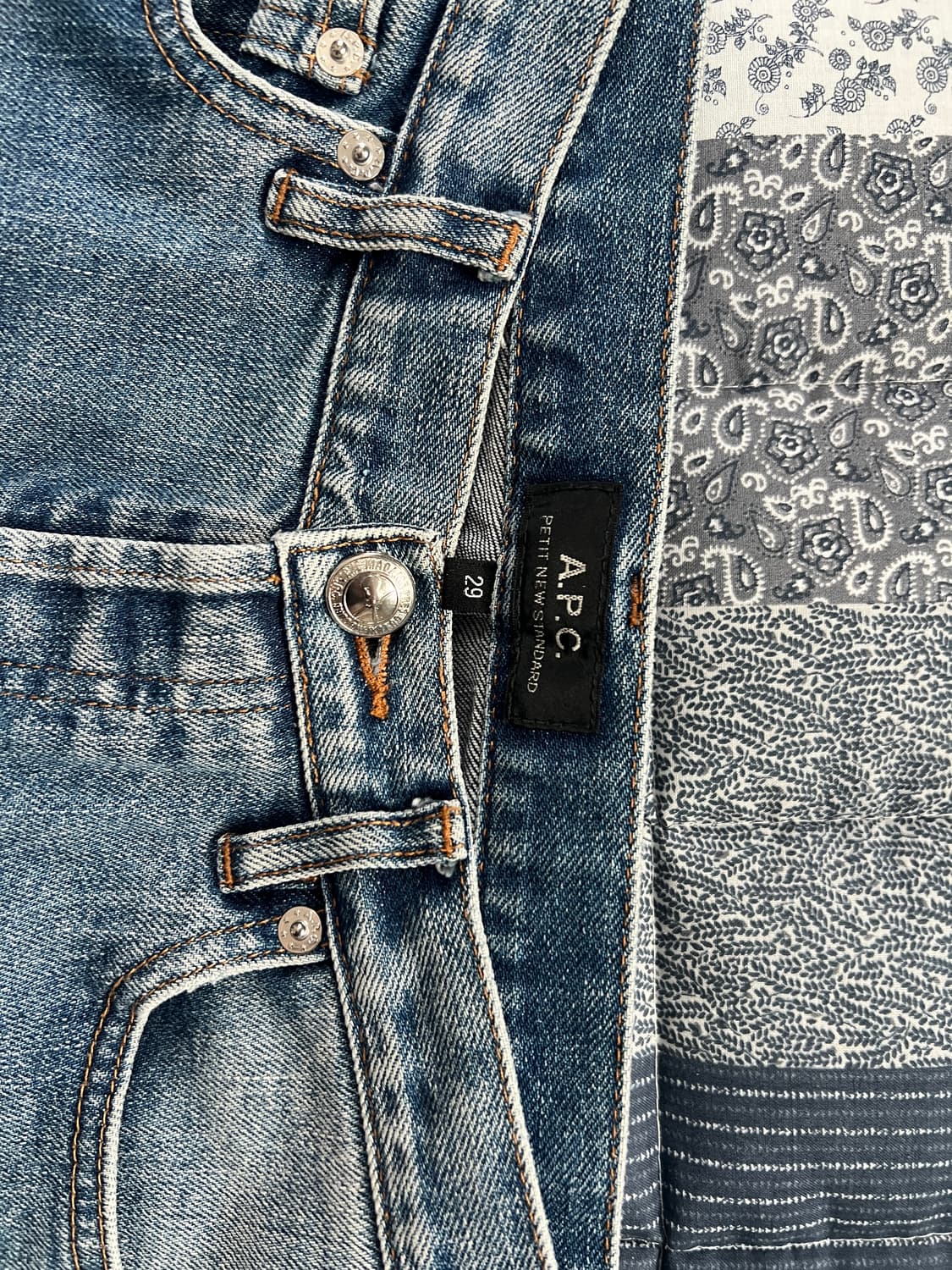 apc 쁘띠 뉴스탠다드 중청 / 29사이즈 상품이미지2