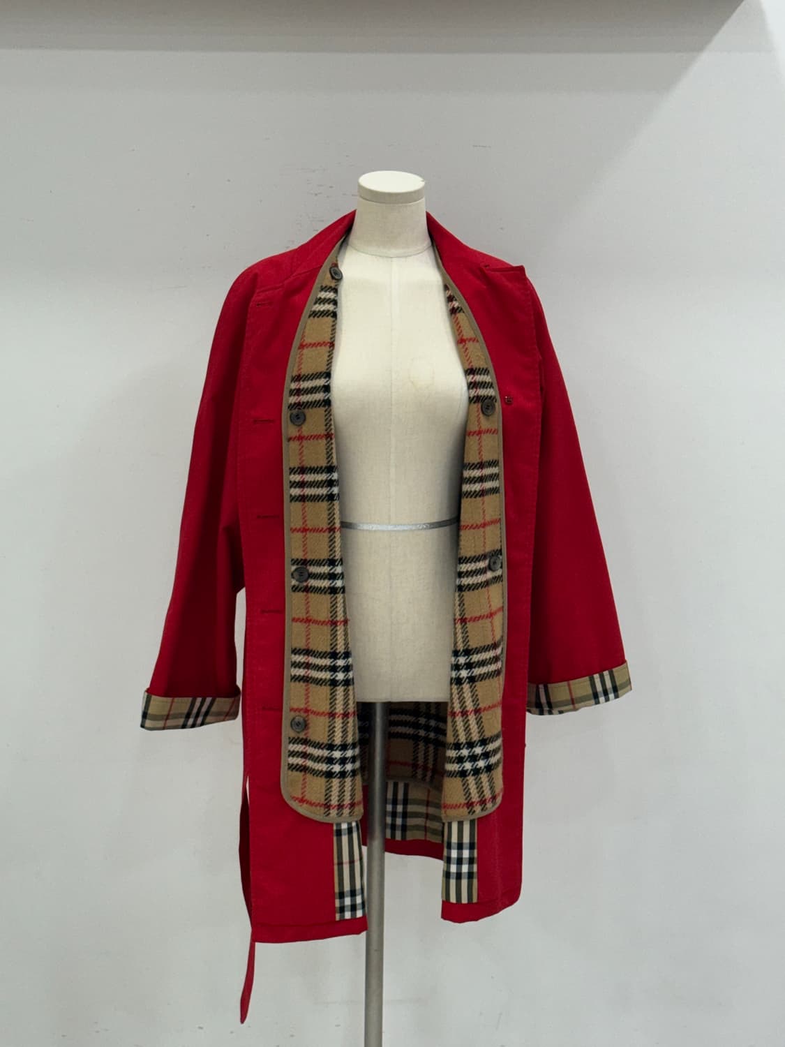 버버리 내피 트렌치코트 상품이미지3