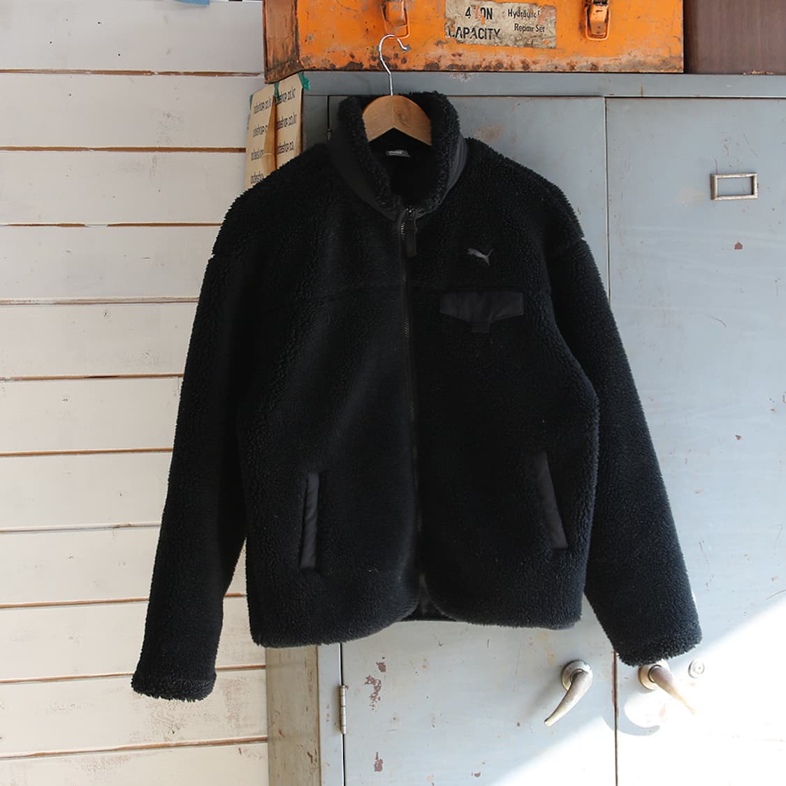 (착용컷) PUMA 양털 플리스 자켓 (남성용 100) 상품이미지1