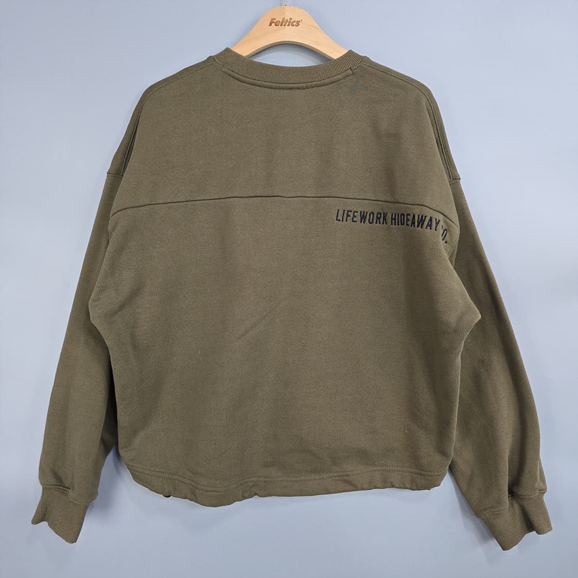 라이프워크 엠브로이드 맨투맨 티셔츠 FREE 상품이미지4