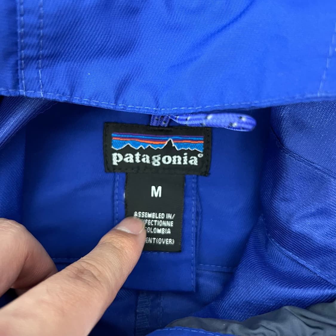 파타고니아 00s 후드 배색 에센셜 바람막이 자켓 상품이미지4