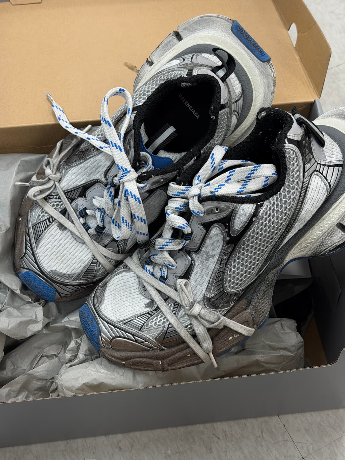 발렌시아가 3XL 원아웃 블루 43 상품이미지1