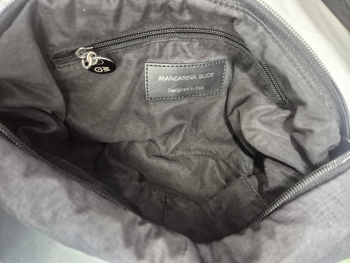 만다리나덕 브랜드의그레이 슬링백 상품이미지4