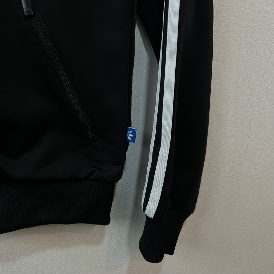 10755 - 아디다스 블랙 슈퍼스타 트랙탑 져지 상품이미지6