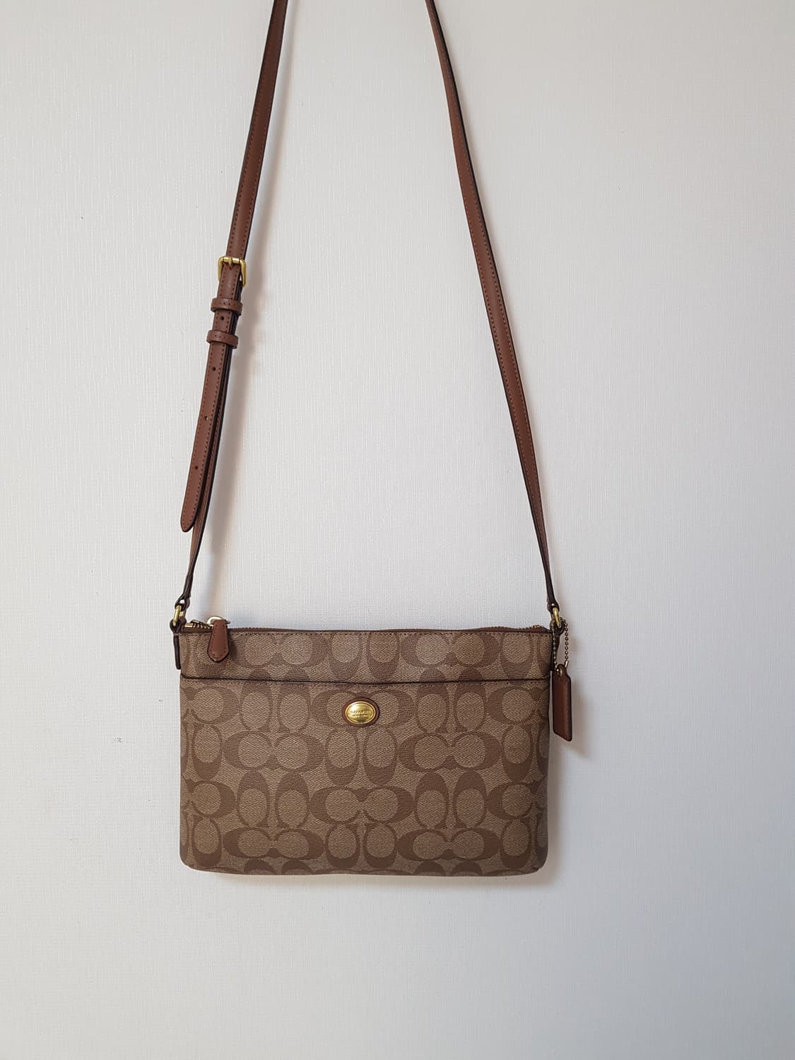 코치 시그니처 크로스백 ㅡ정품 상품이미지1