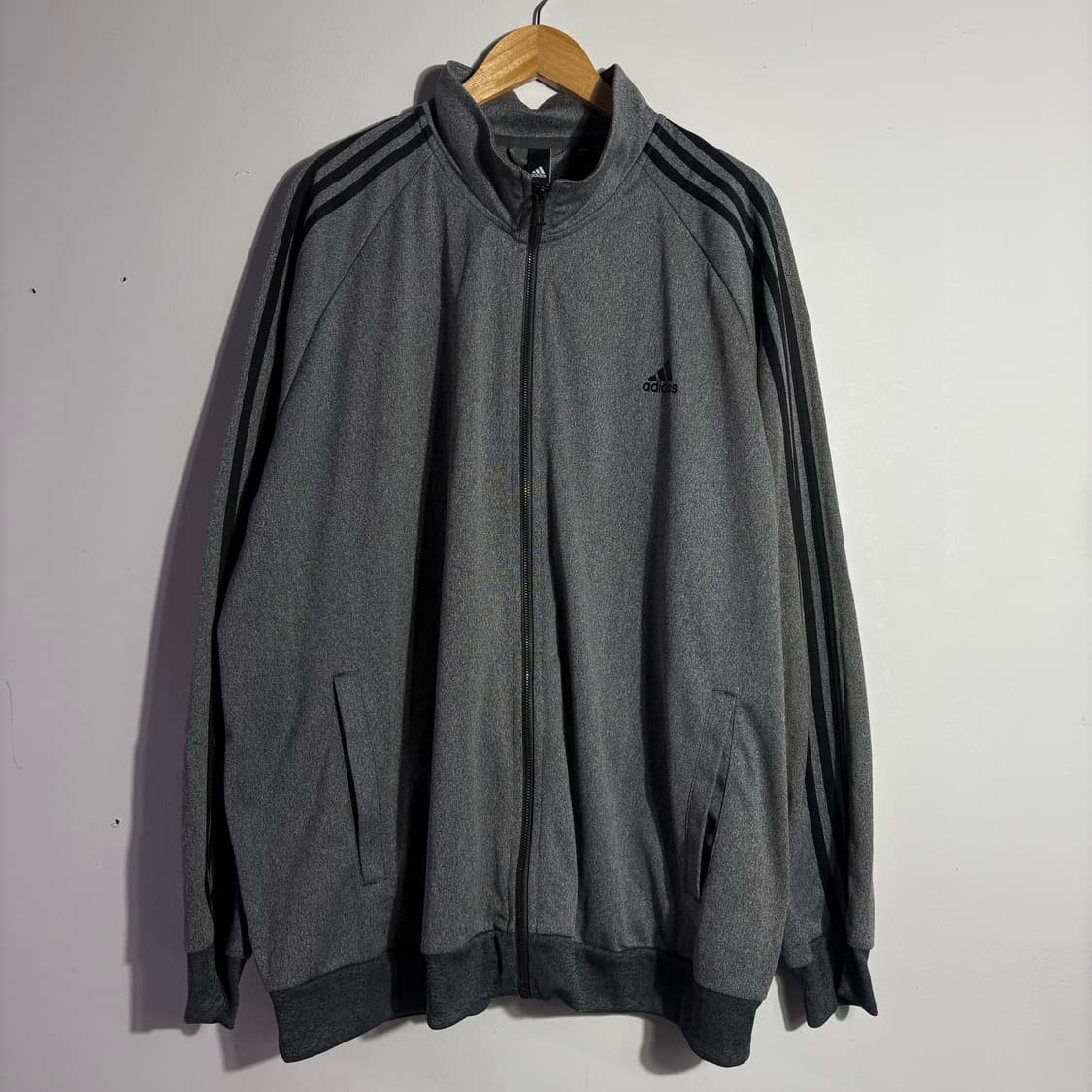 아디다스 빈티지 그레이 트랙 자켓 상품이미지1
