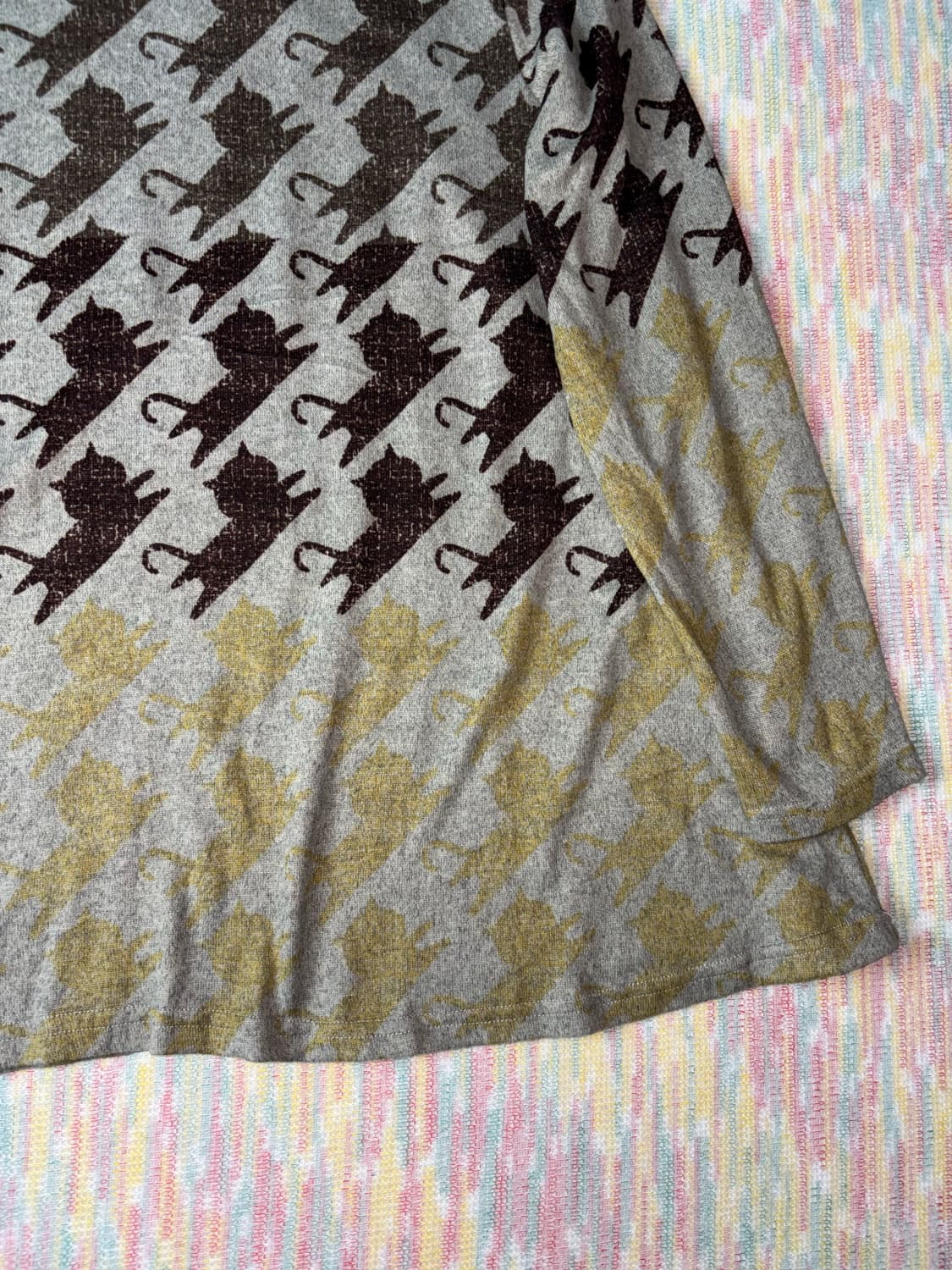 고양이 패턴 긴소매 티셔츠 상품이미지7