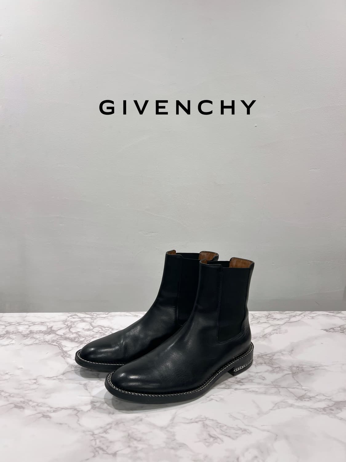 GIVENCHY 지방시 첼시 부츠 상품이미지1