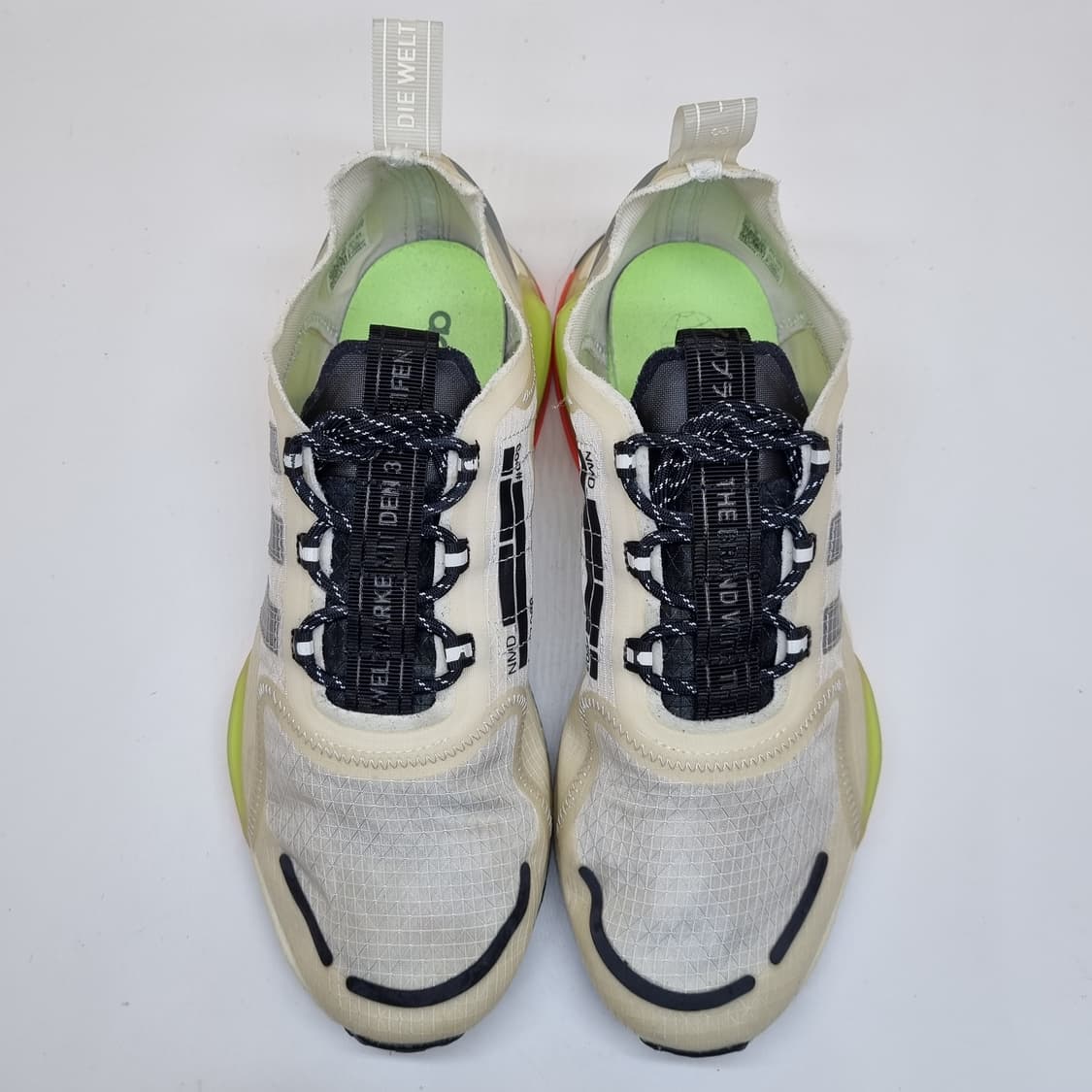 아디다스 NMD V3 남성운동화275 상품이미지2