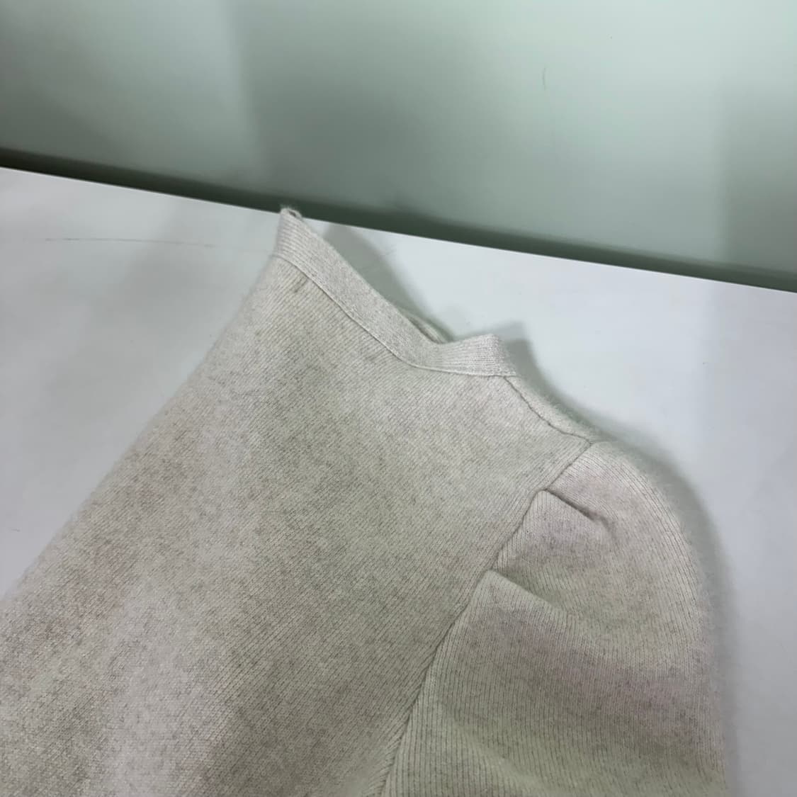 우먼S-M 우이 OUIE SEOUL 6버튼 크림 앙고라혼방 가디건 상품이미지5