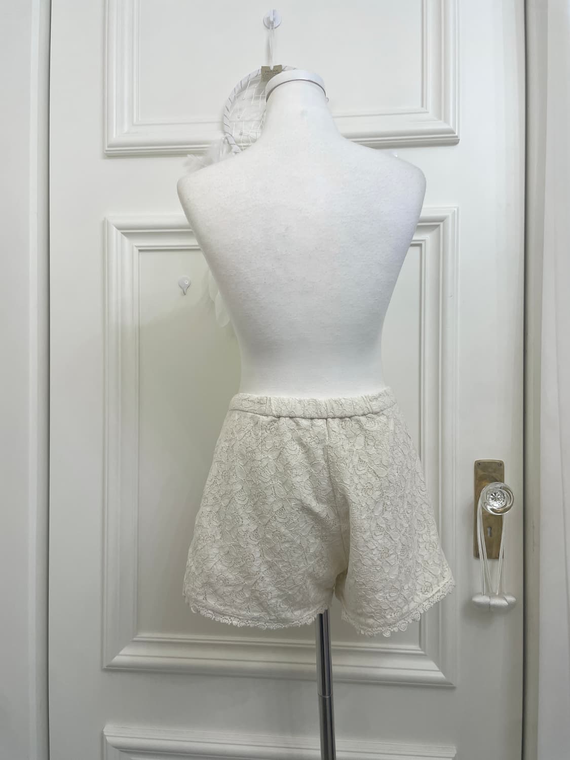 ivory lace pleats short pants(size-M) 상품이미지3