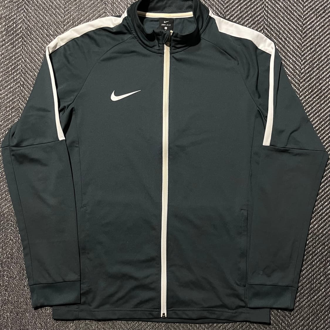 NIKE 나이키 트레이닝 집업 상품이미지2