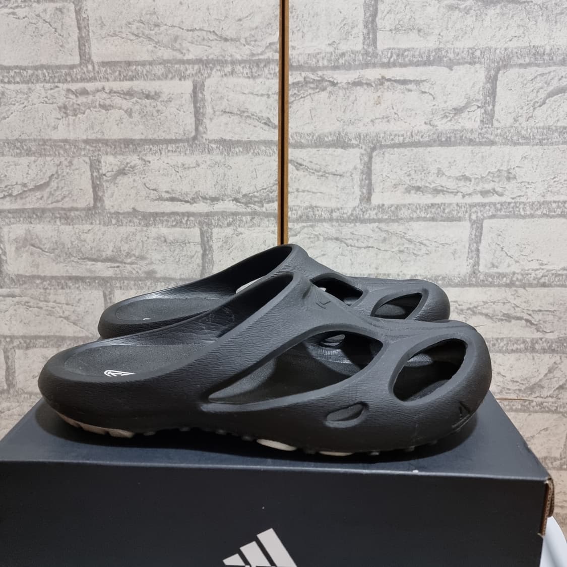 290 킨 샨티 블랙 슬리퍼 ( keen 285 ) 상품이미지3