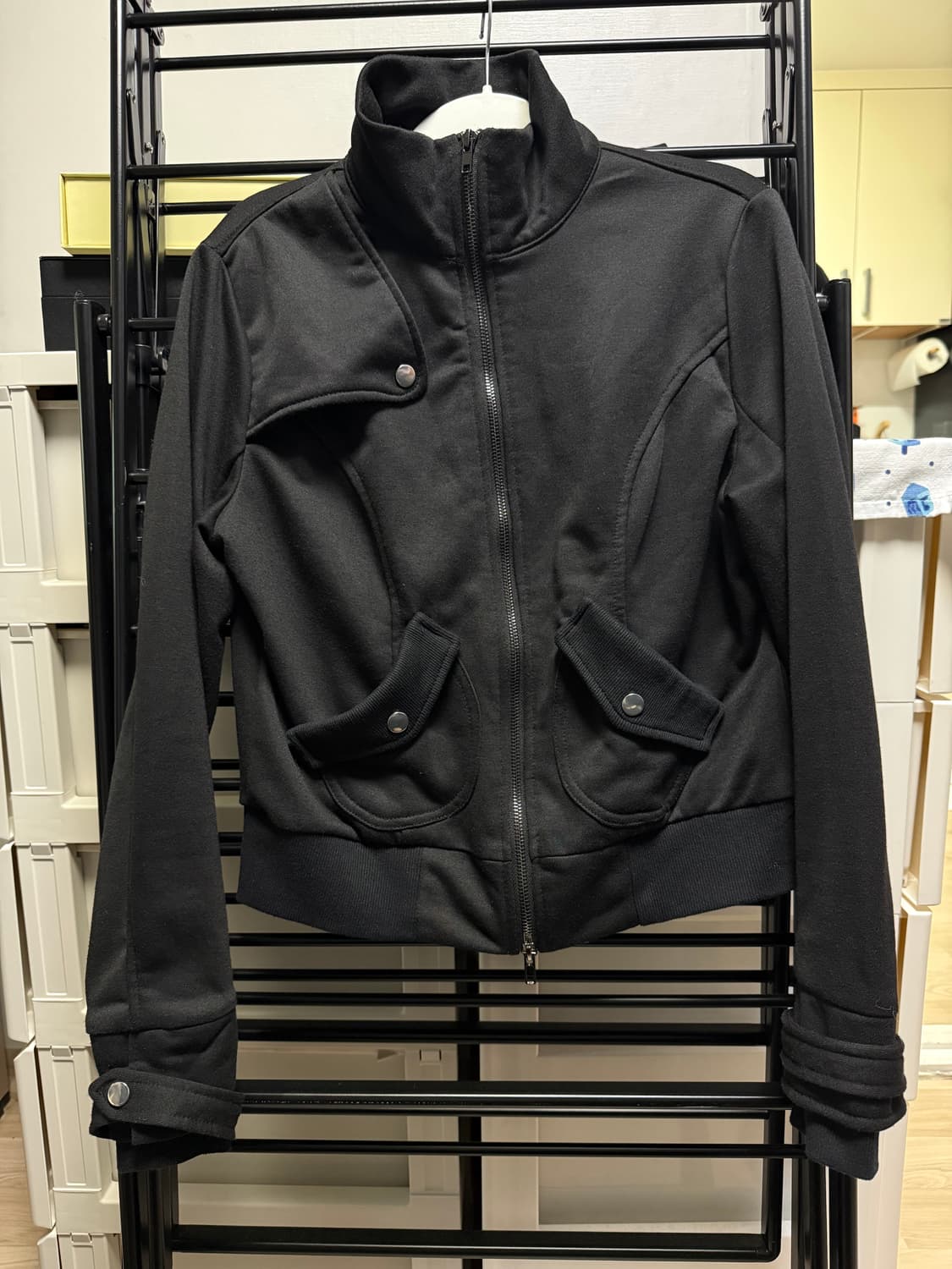 거의새상품) Y2K 스냅버튼 디테일 집업자켓 - 블랙 상품이미지1