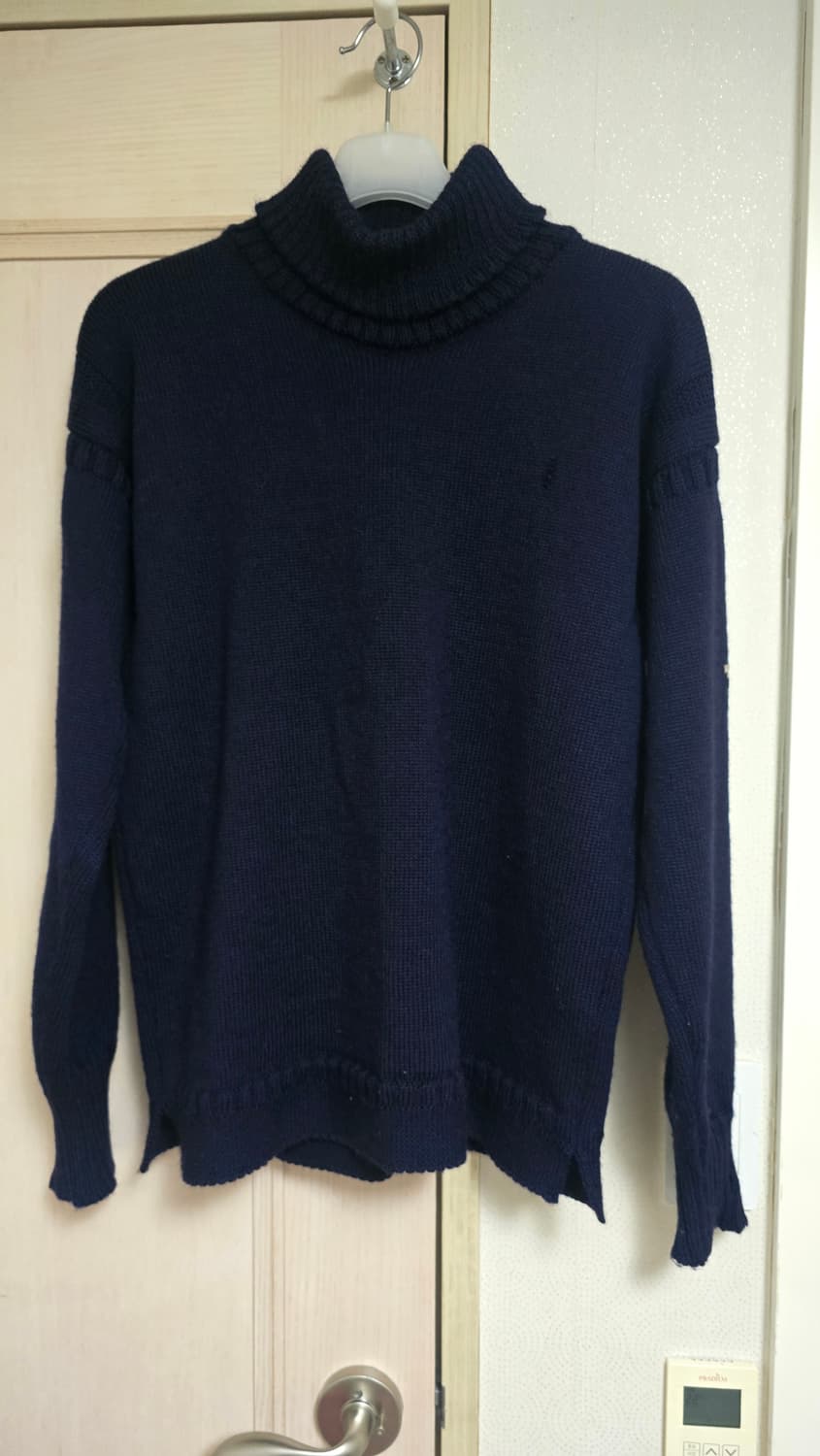 Guernsey Woollens 터틀넥 스웨터 상품이미지1