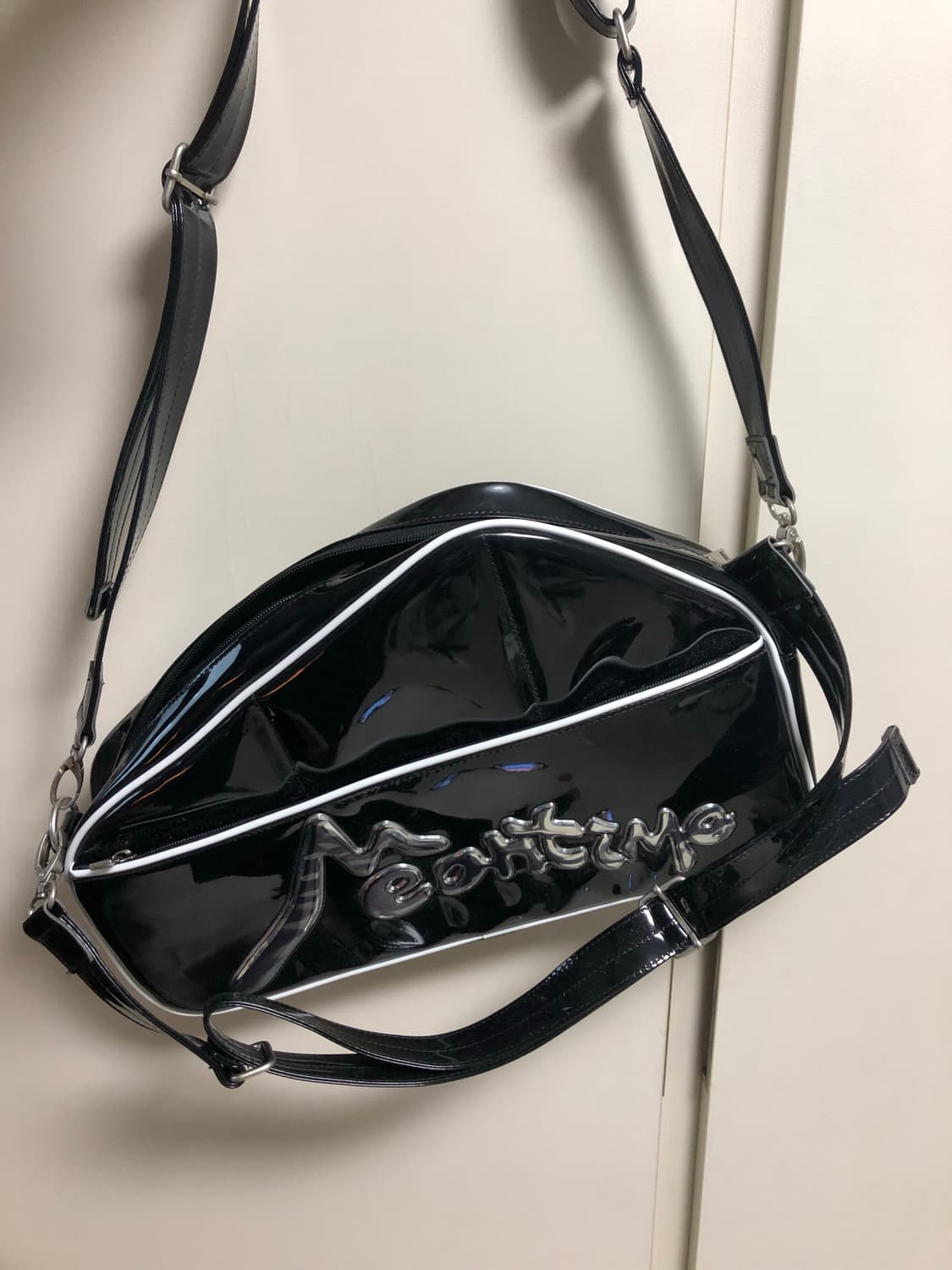 Meantime 민타임 3D PVC 로고백 크로스백 숄더백 가방 상품이미지1