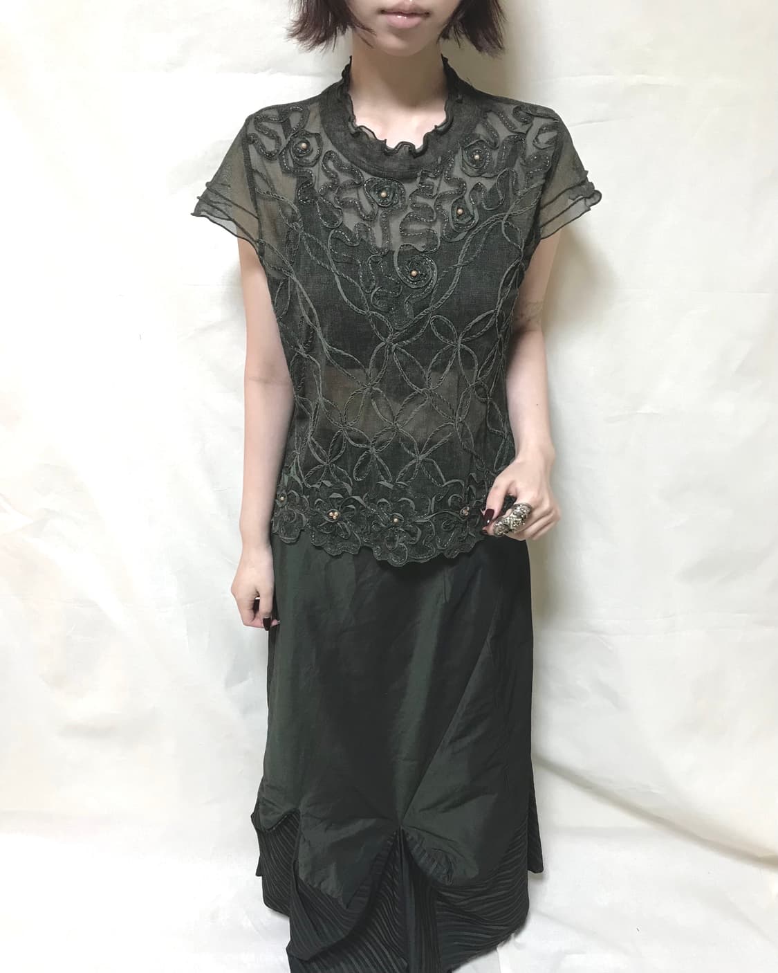 플라워 아플리케 시스루 반팔 탑 상품이미지3