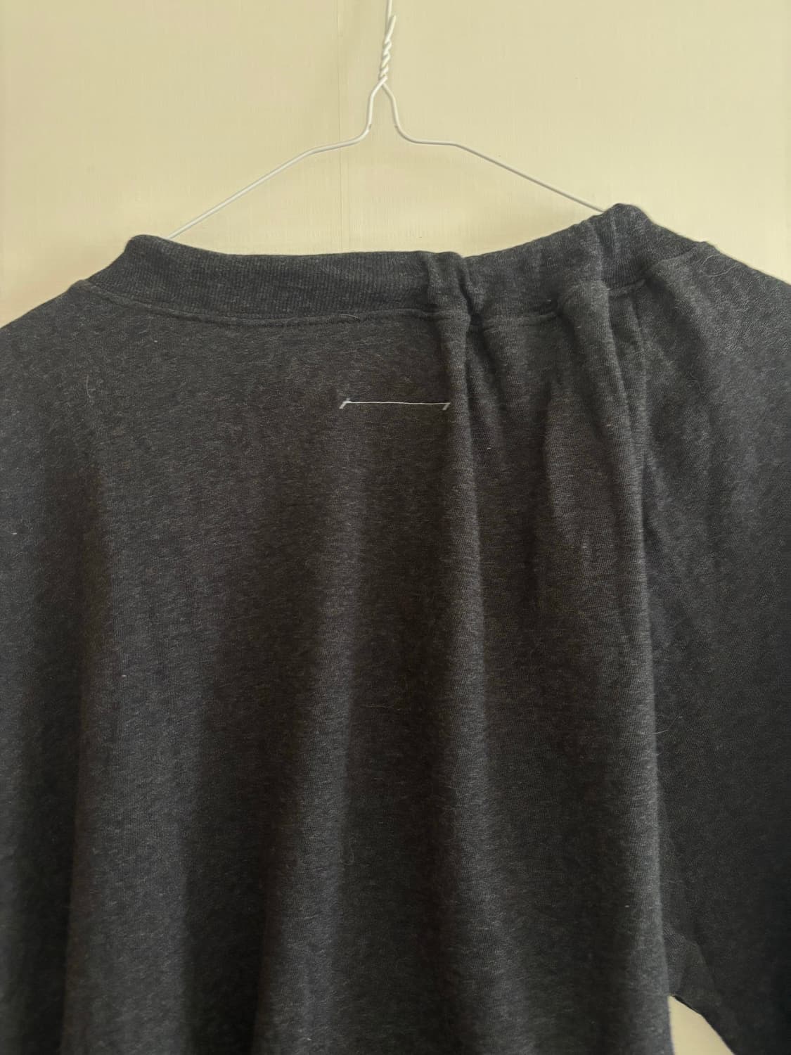 메종마르지엘라 챠콜 맨투맨 상품이미지2