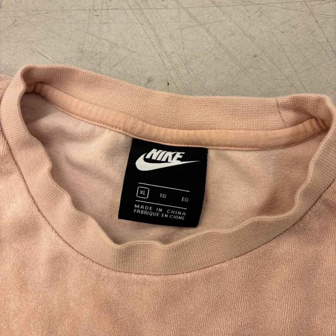 나이키 빅로고 크롭 벨벳 맨투맨 상품이미지3