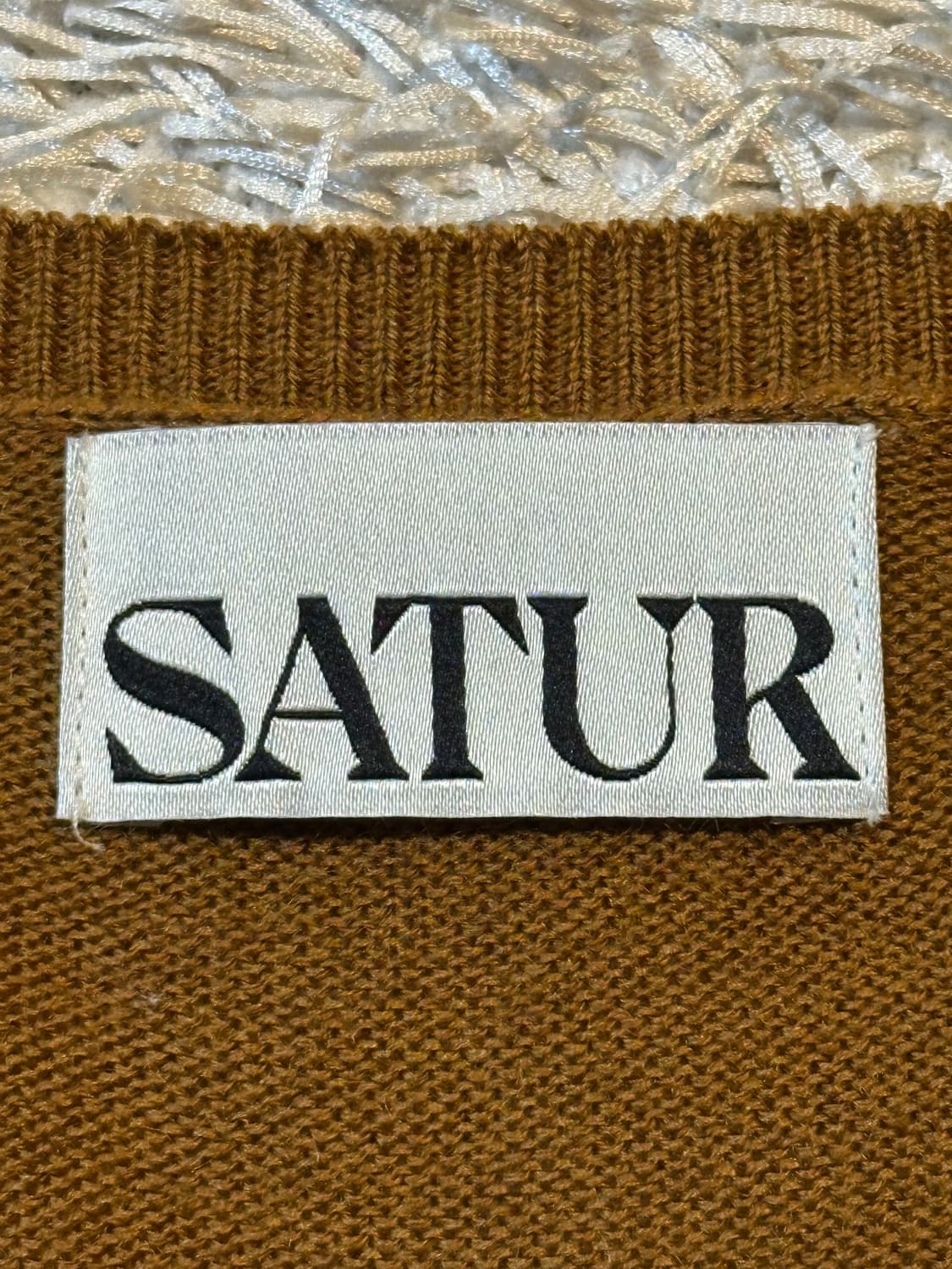 세터 SATUR 로렌 베이직 크루넥 파인 가디건 카멜 WS 상품이미지4