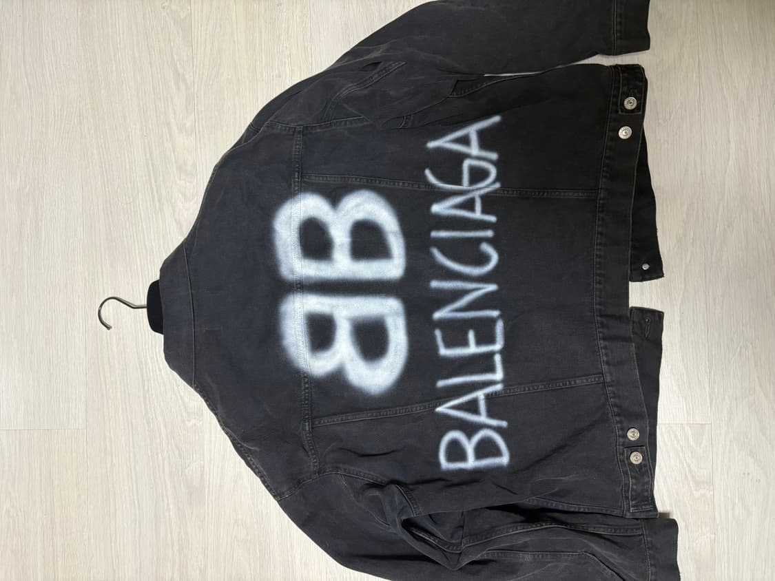 발렌시아가 bb스프레이 자켓 L 판매합니다! 상품이미지4
