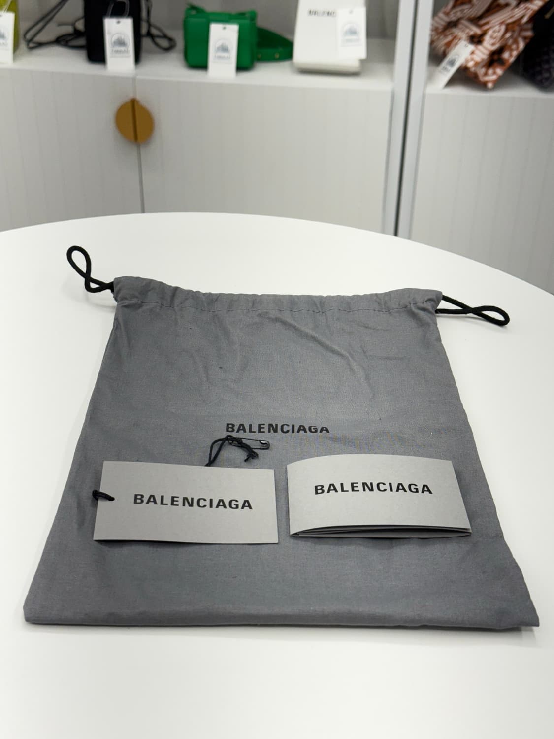 [미니] 발렌시아가 폰 홀더 크로스백 상품이미지9